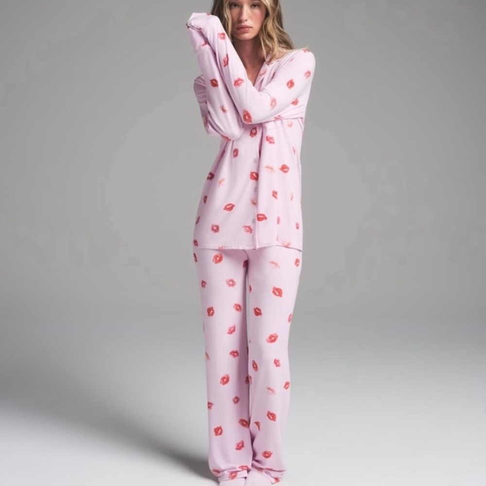 Skims Pink Pajama Set with Red Lip Print